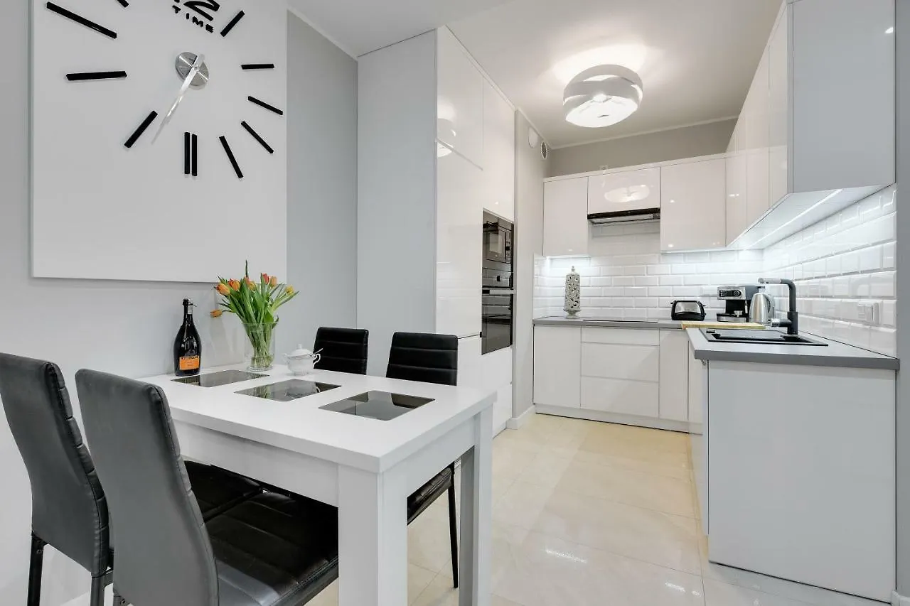 Beautiful Seaside View Apartments - 4 Oceans Premium Gdansk