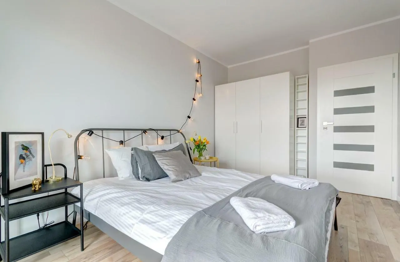 Beautiful Seaside View Apartments - 4 Oceans Premium Gdansk 0*,  Polonia