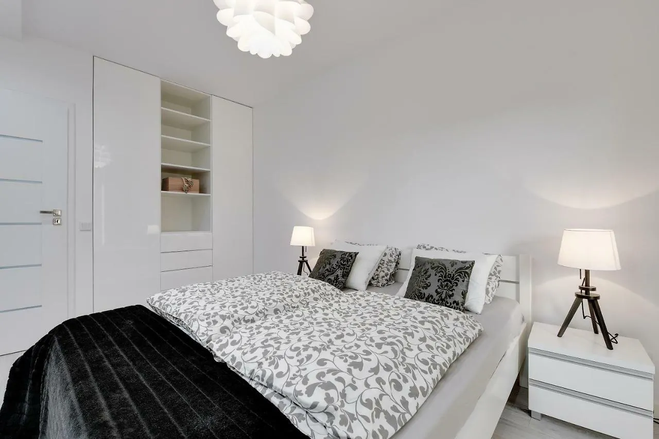 Beautiful Seaside View Apartments - 4 Oceans Premium Gdansk